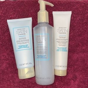 BRAND NEW!! MARY KAY SATIN HANDS SET! FRAGRANCE FREE!